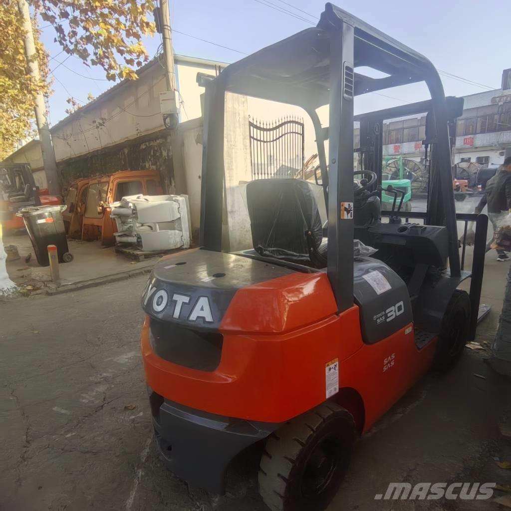  叉车 3t Dizelski viljuškari