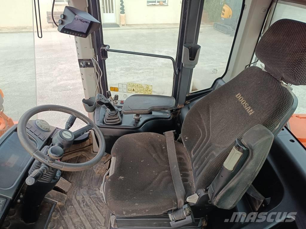Doosan DL200-5 Mini utovarivači