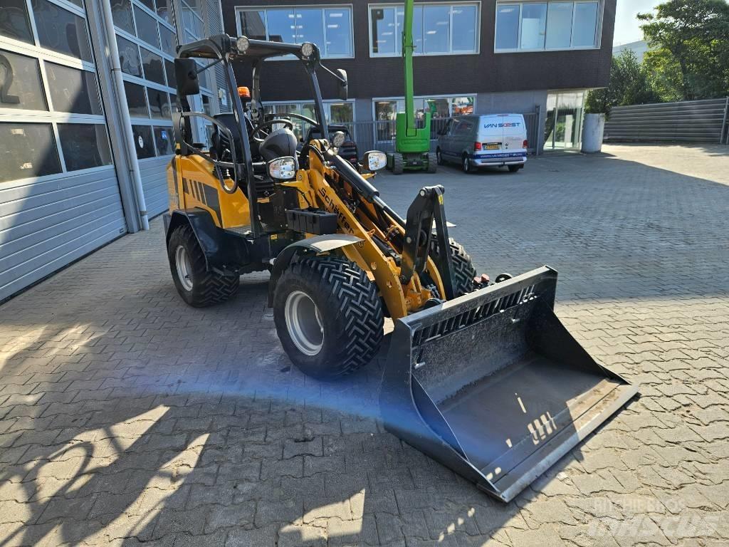 Schäffer 2445S Mini utovarivači