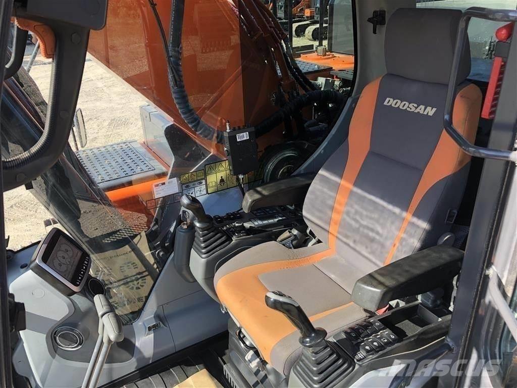 Doosan DX 300 Bageri guseničari