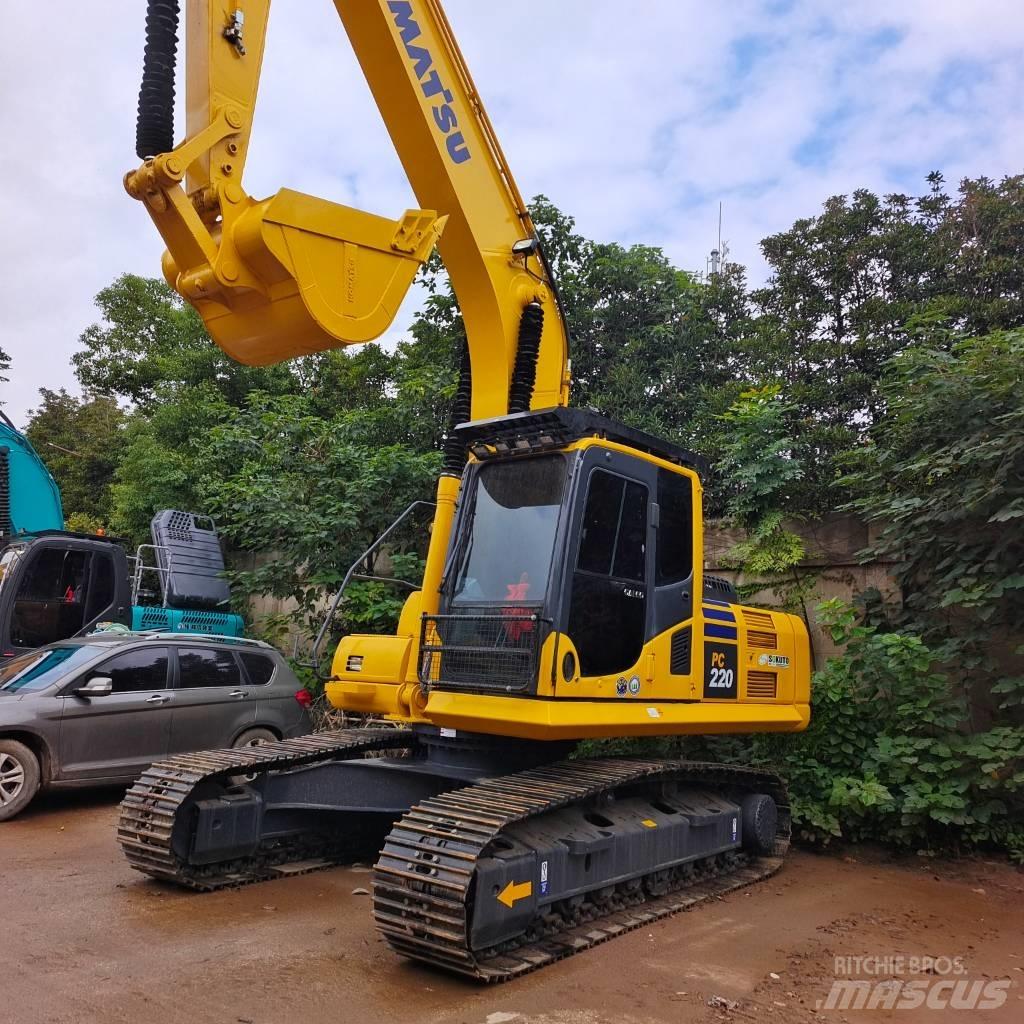 Komatsu PC 220-7 Bageri guseničari