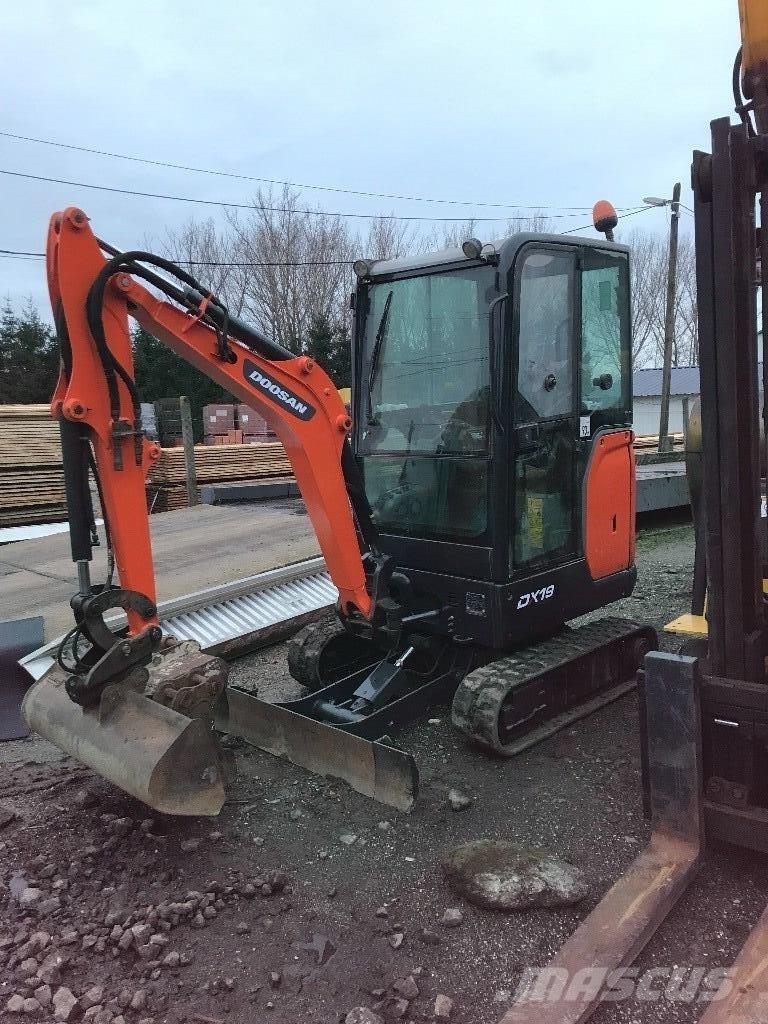 Doosan DX 19 Mini bageri < 7t