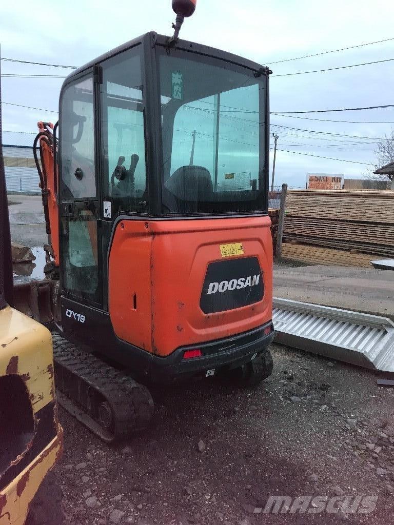 Doosan DX 19 Mini bageri < 7t