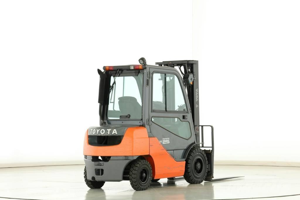 Toyota 02-8 FDF 25 Dizelski viljuškari