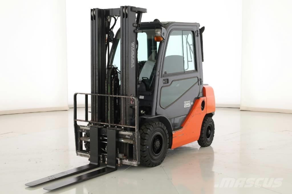 Toyota 02-8 FDF 25 Dizelski viljuškari