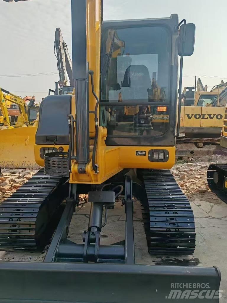 XCMG 60 Bageri guseničari