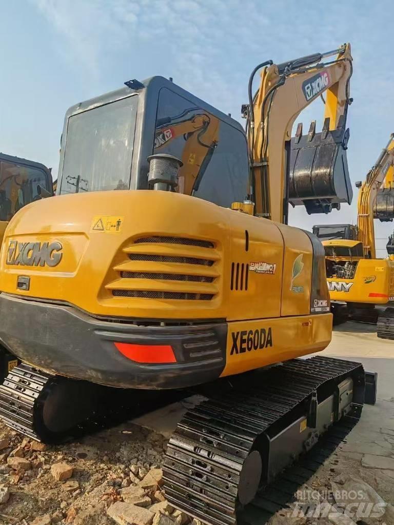 XCMG 60 Bageri guseničari