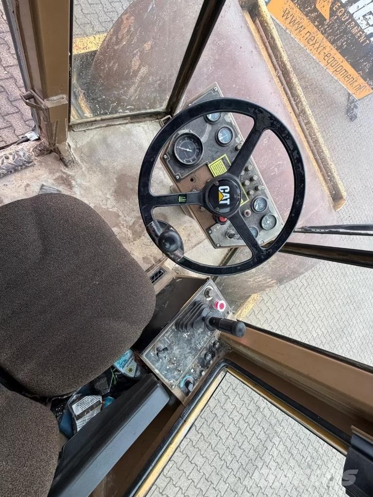 CAT CS 563 AW Valjci sa jednim bubnjem