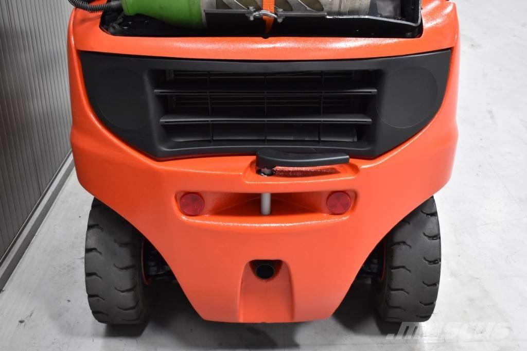 Linde H 16 T - 01 Plinski viljuškari