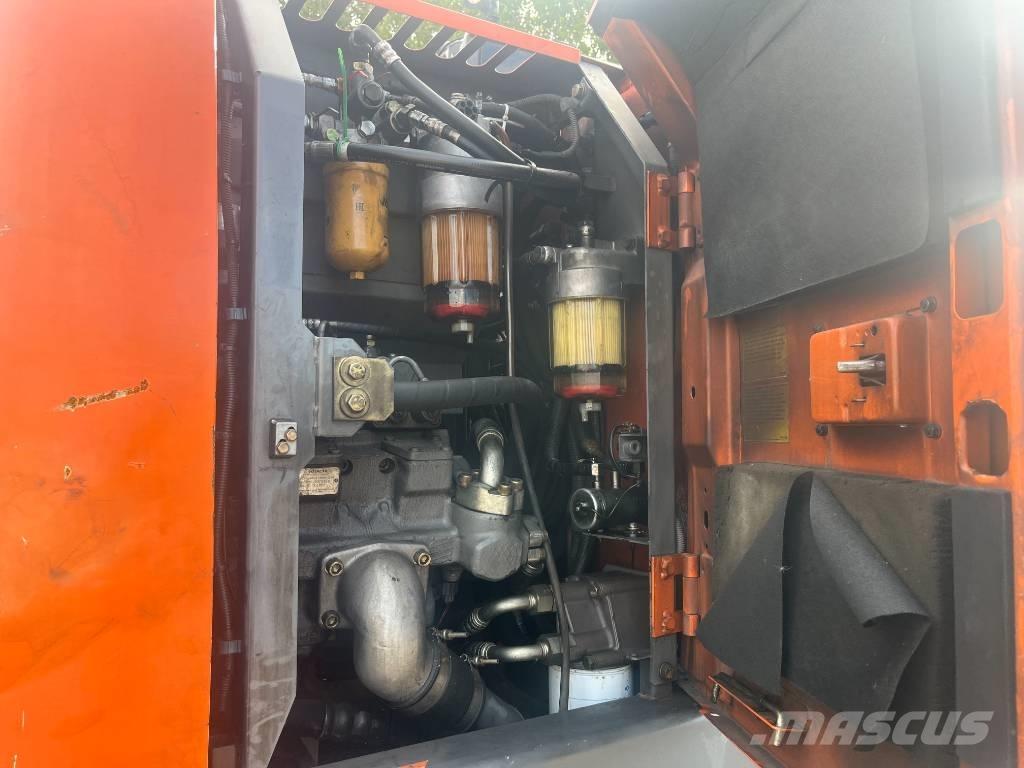 Hitachi ZX 145 W-3 Bageri točkaši