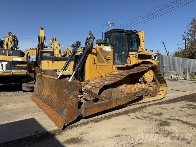 CAT D 6 T LGP Buldožeri guseničari