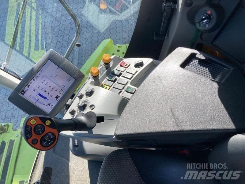 CLAAS LEXION 650 Kombajni