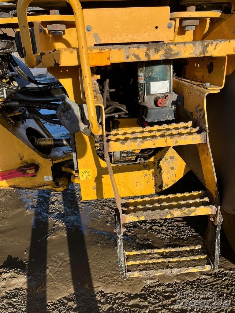 Volvo L 120 F Utovarivači na točkove