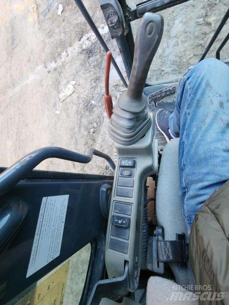 DEERE 245G LC Bageri guseničari