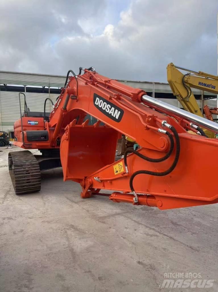 Doosan DX300LC-9C Bageri guseničari