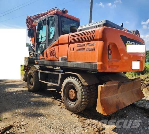 Doosan DX 210 W Bageri točkaši
