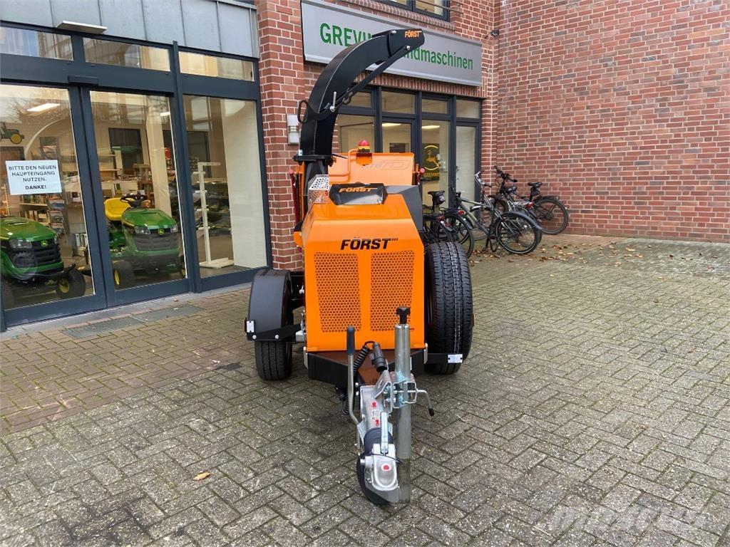  Först ST6D.24 Mašine za stočnu hranu sa sopstvenim pogonom