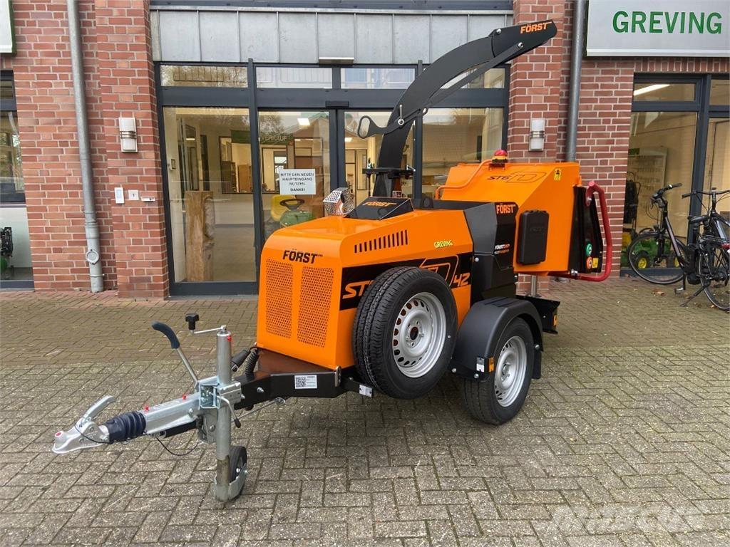  Först ST6D.24 Mašine za stočnu hranu sa sopstvenim pogonom