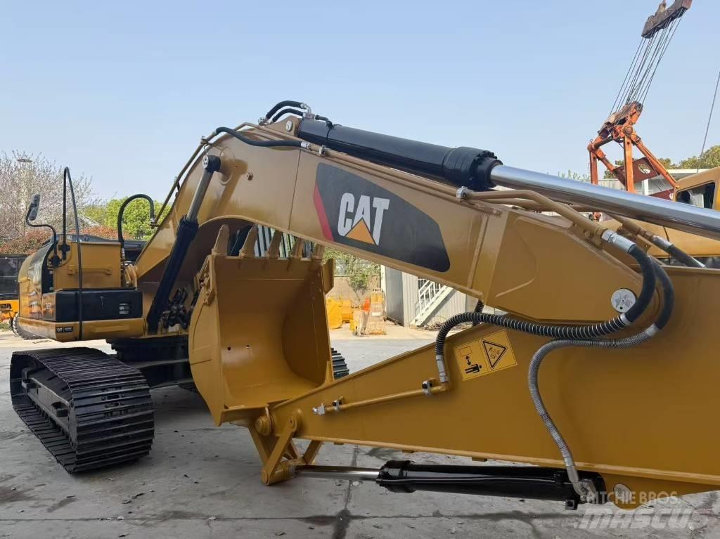 CAT 320 D2 Bageri guseničari