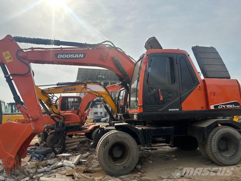 Doosan DH 150 W-7 Bageri točkaši