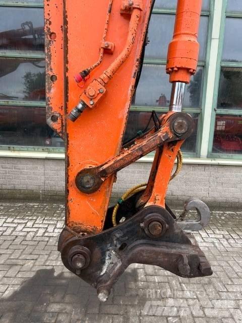 Hitachi ZX 210 LC-3 Bageri guseničari
