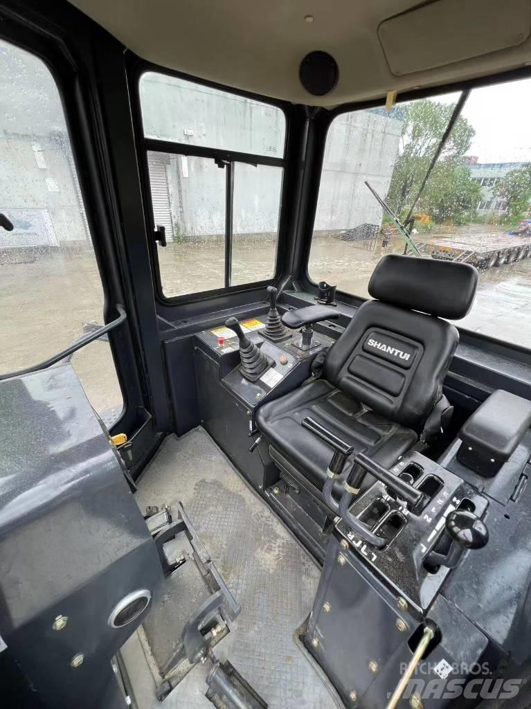 Shantui SD22L Buldožeri guseničari