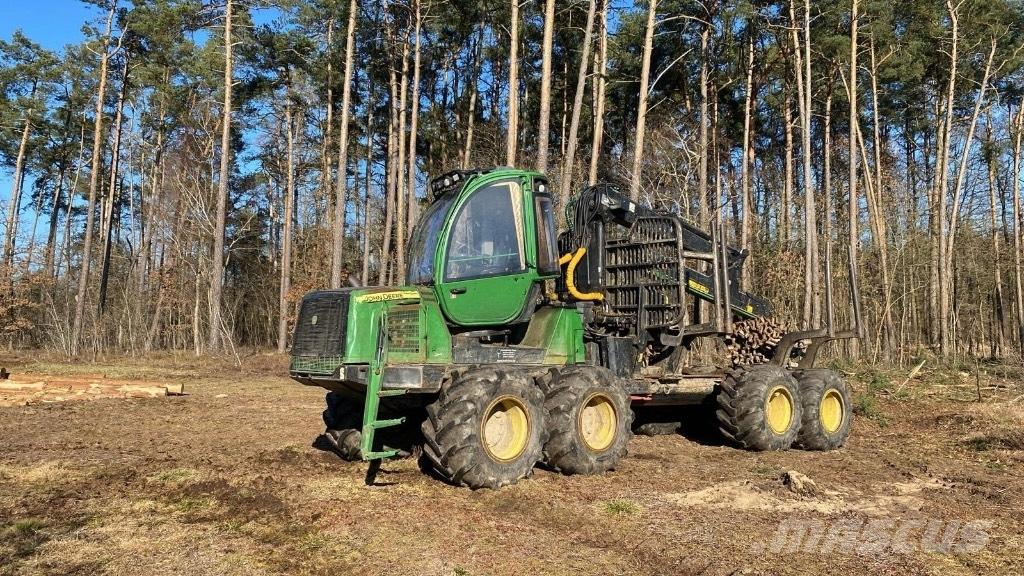 John Deere 1010 E Forvarderi