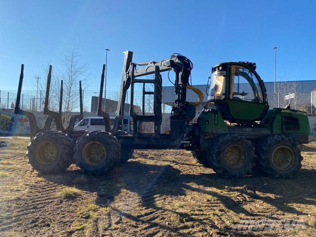 John Deere 1010 E Forvarderi