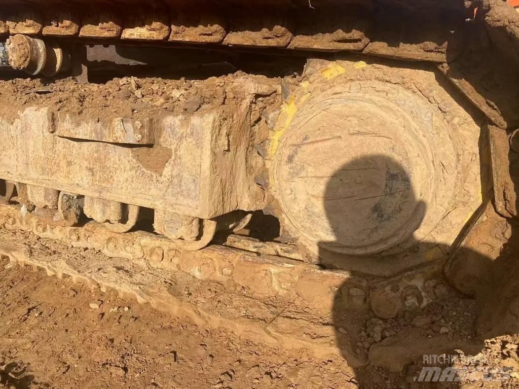 Doosan DX 300 LC Bageri guseničari