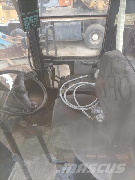 Komatsu WA470 Utovarivači na točkove