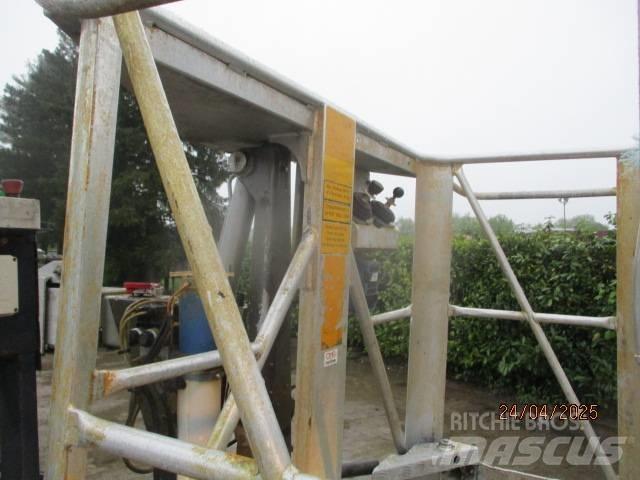 Denka-Lift DL 25 Teleskopske podizne platforme