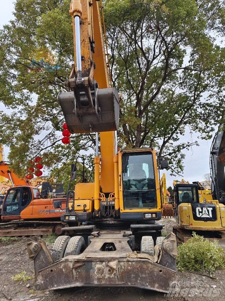 Hyundai R210W-9 Bageri točkaši