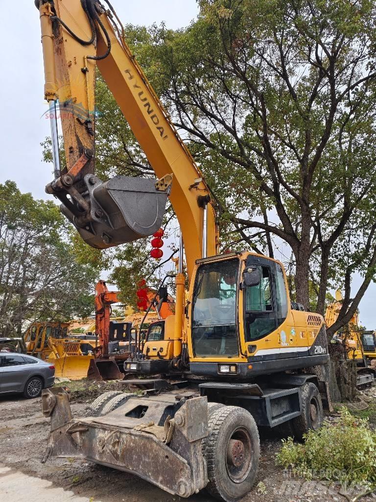 Hyundai R210W-9 Bageri točkaši