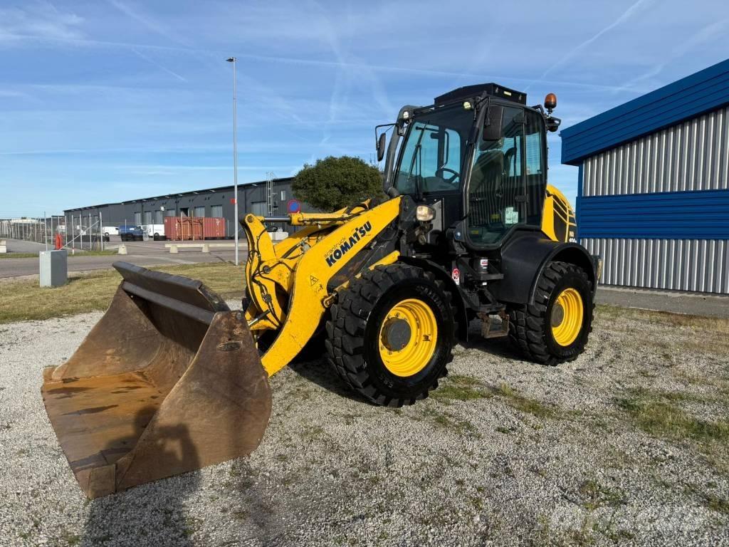 Komatsu WA100 M-7 Utovarivači na točkove