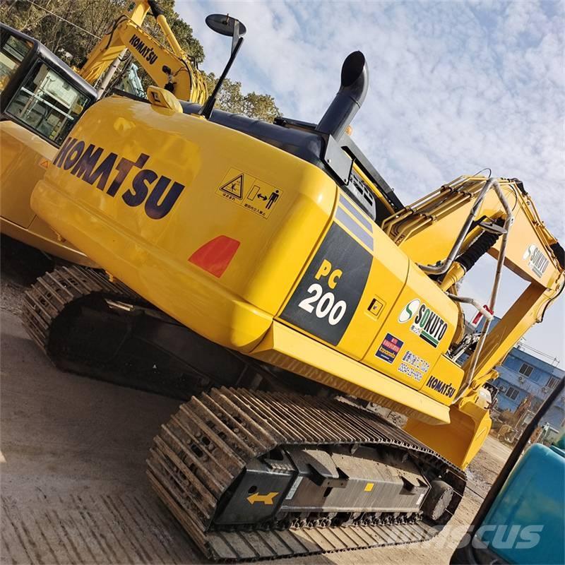 Komatsu PC 200 Bageri guseničari