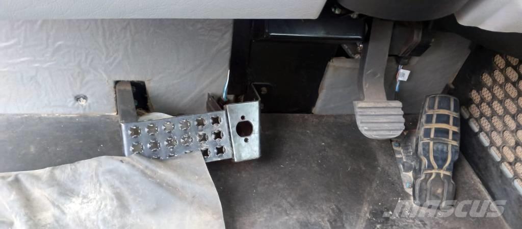 CAT 730 C 2 Zglobni damperi