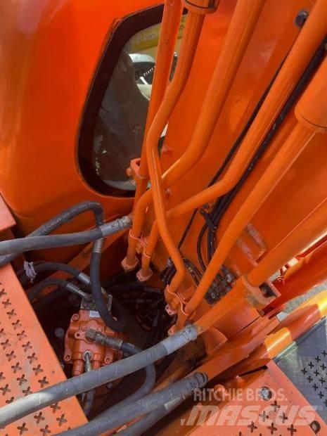 Doosan DX225LC-9C Bageri guseničari
