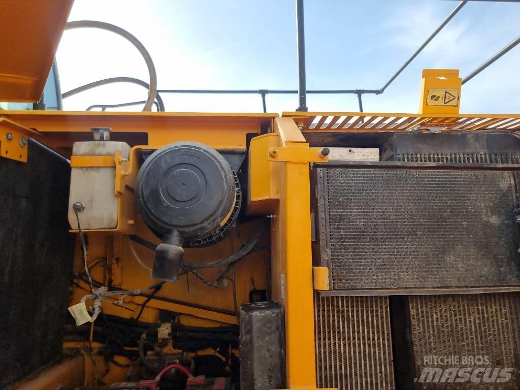 JCB JS 220 LC Bageri guseničari