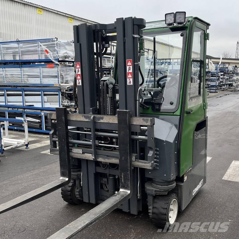 Combilift CBE 2500 Viljuškari sa 4-stranskim dohvatom