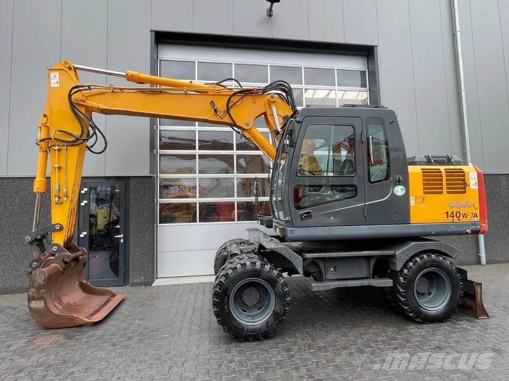 Hyundai R140W-7A Bageri točkaši