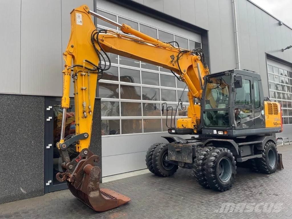 Hyundai R140W-7A Bageri točkaši