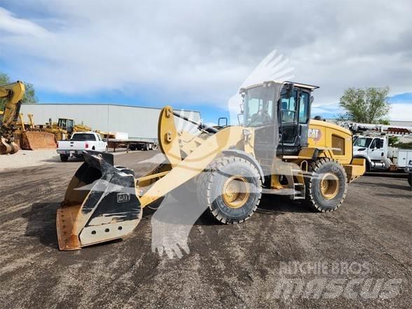 CAT 930M Utovarivači na točkove