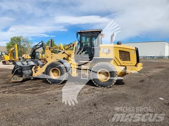 CAT 930M Utovarivači na točkove