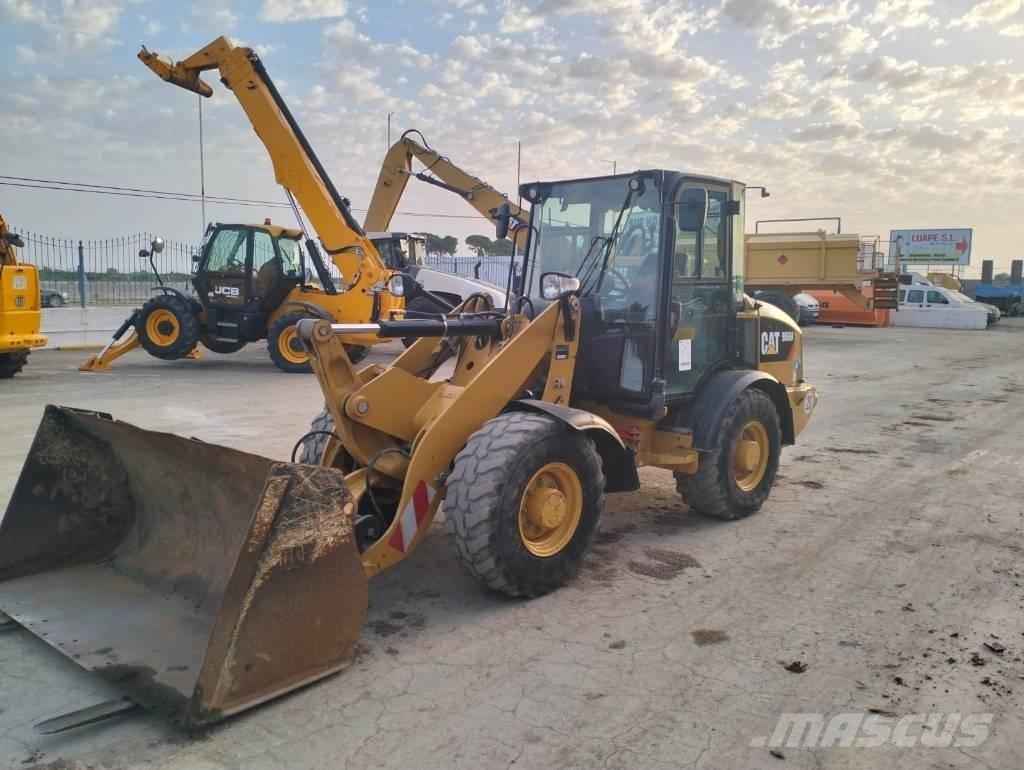CAT 906M Utovarivači na točkove