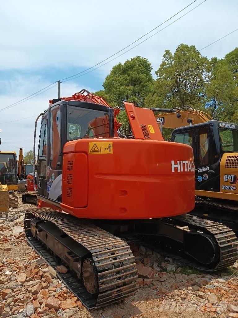 Hitachi ZX 135 Bageri guseničari