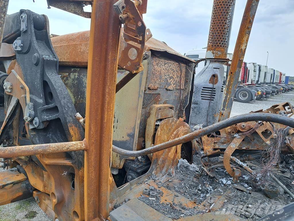 Fendt 724 Vario Traktori