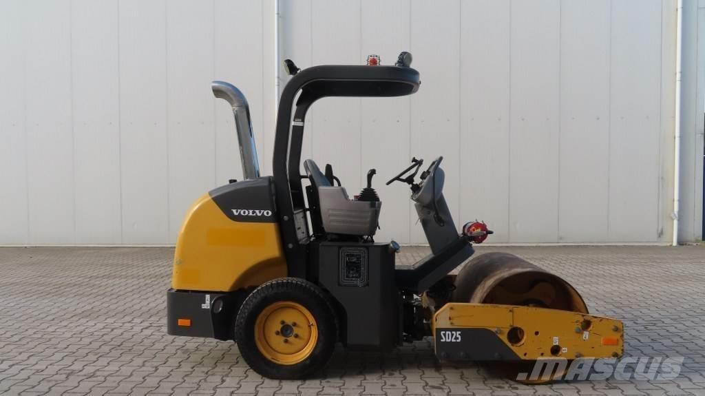Volvo SD 25D Valjci sa jednim bubnjem