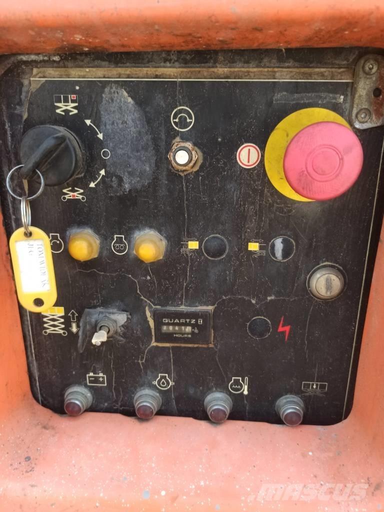 JLG 4394 RT Makazaste platforme