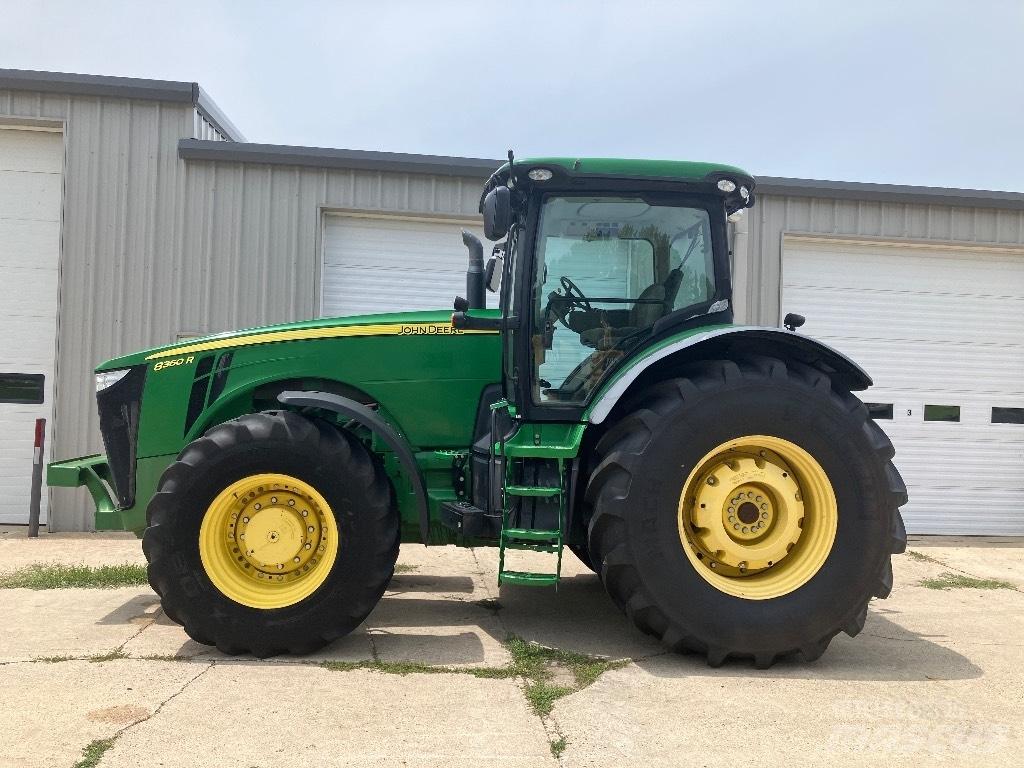 John Deere 8360 R Traktori