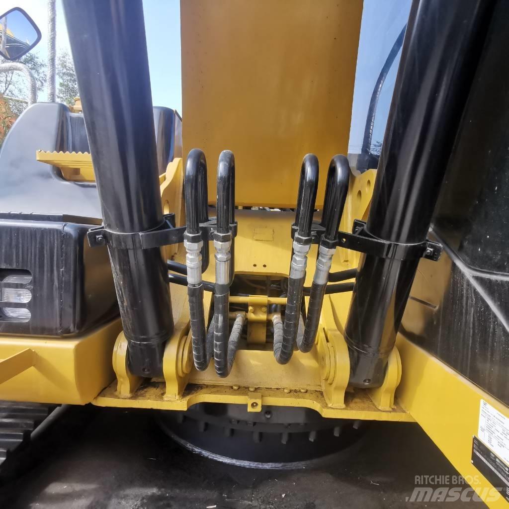 CAT 320 D Bageri guseničari